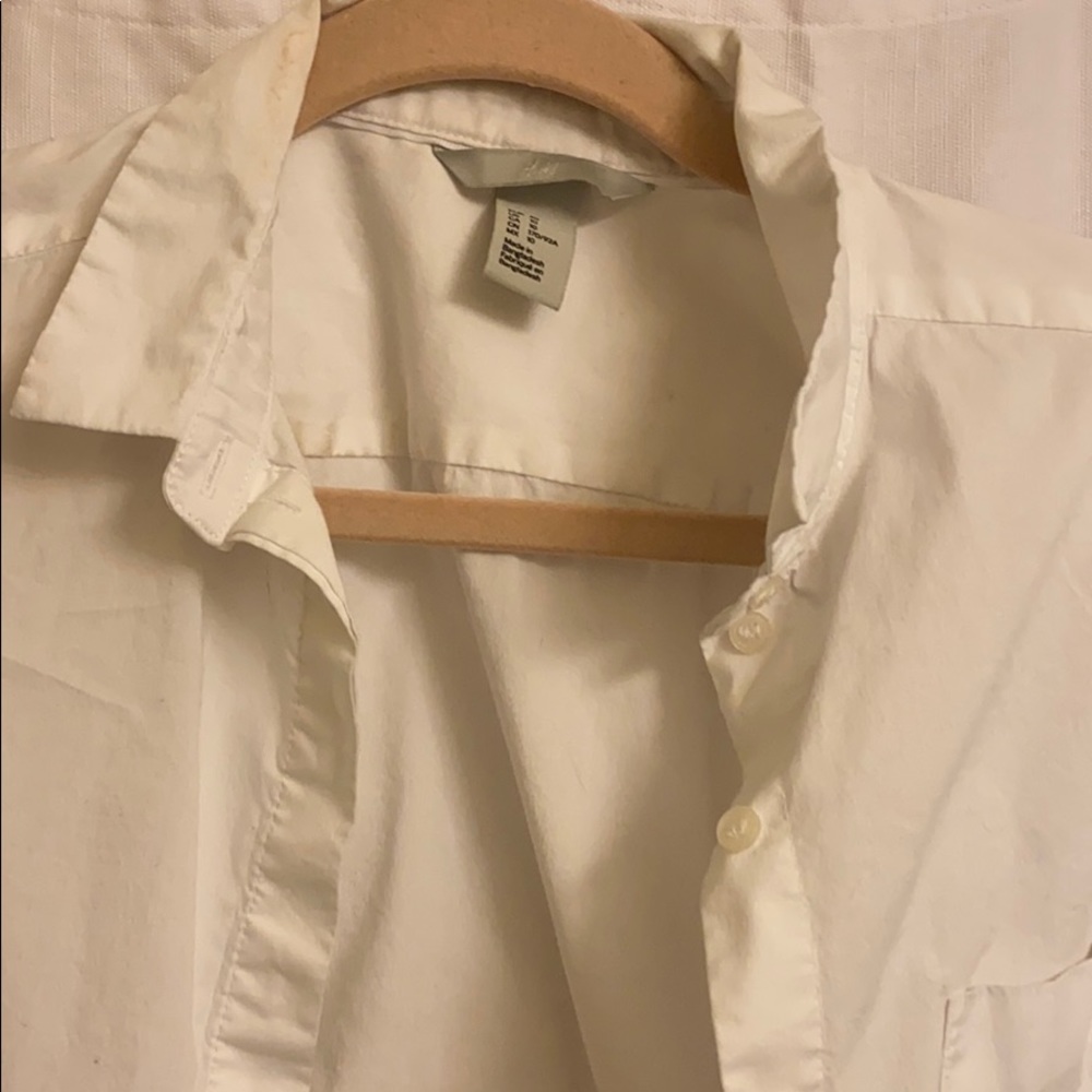 Button down - Picture 2 of 2